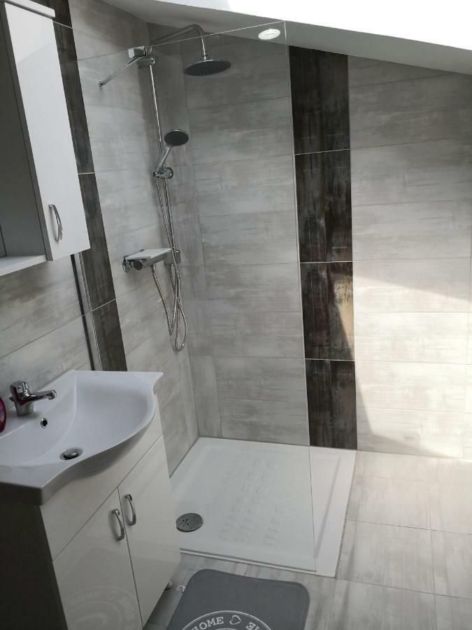 Apartma Logar コバリード エクステリア 写真