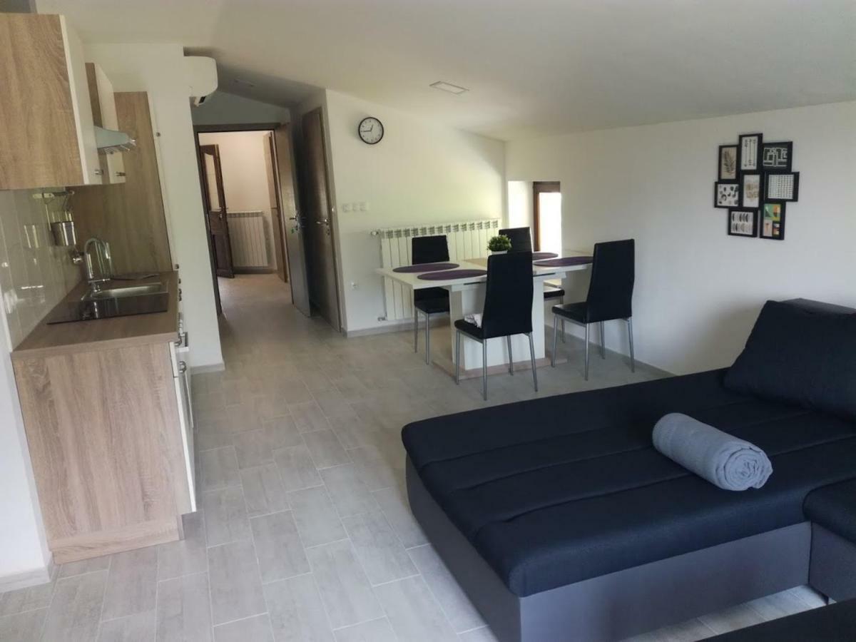 Apartma Logar コバリード エクステリア 写真